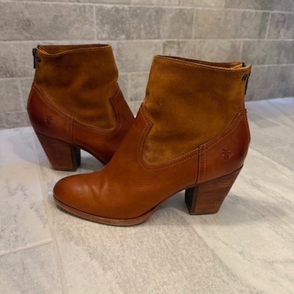 FRYE Women's Tessa Zip Short Brown Boot, Size 11